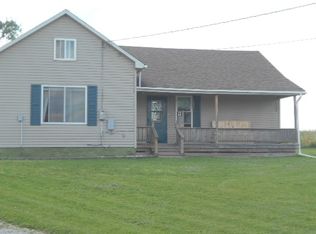 7593 J Rd, Gladstone, MI 49837