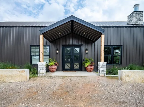 6876 Koppe Bridge Rd, College Station, TX 77845