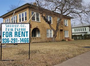 1632 Avenue O APT 2, Huntsville, TX 77340