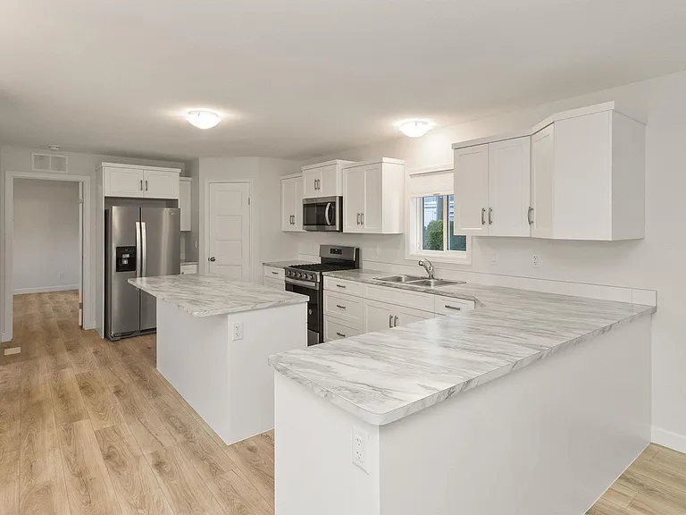 24330 Fraser Hwy #19 — Photo 13