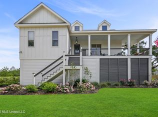 108 Barkley Dr, Pass Christian, MS 39571
