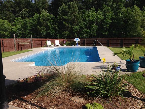 Salt water pool