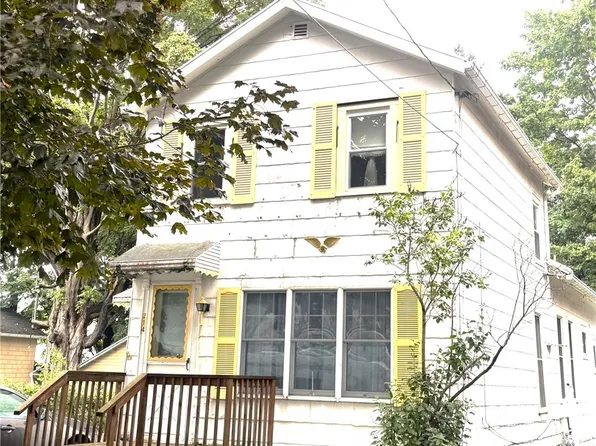 214 Robin St, Dunkirk, NY 14048