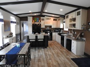 661 Highway 174, Edisto Island, SC 29438