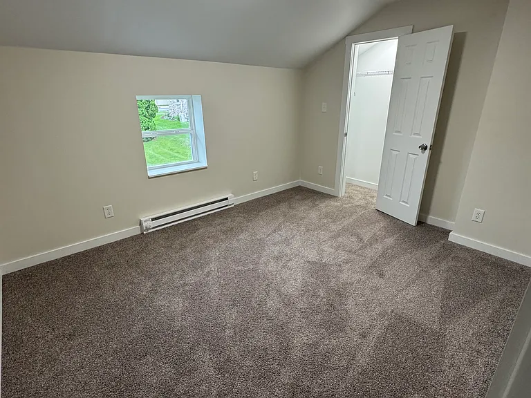 600 E Main St #2 — Photo 4