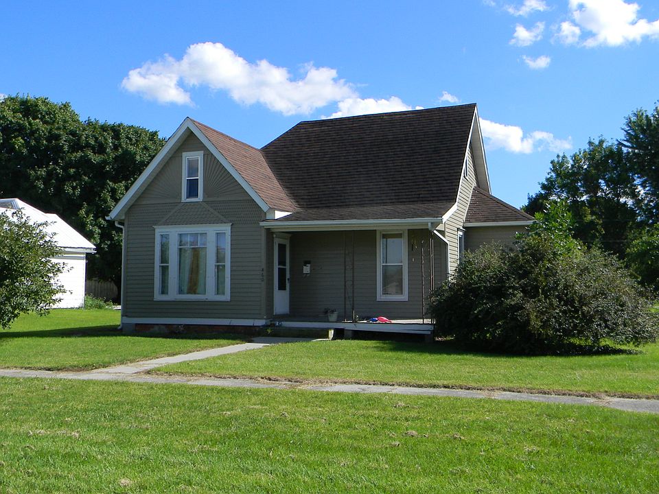 1st image of 460 E Main St