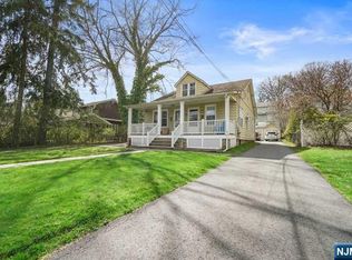 165 Jefferson Ave, Cresskill, NJ 07626