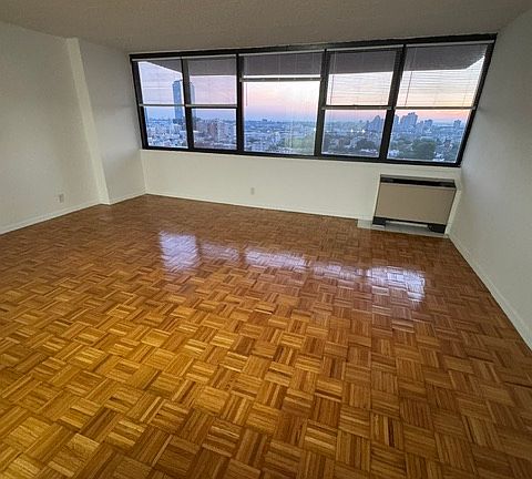 4th image of 280 Marin Blvd APT 19F