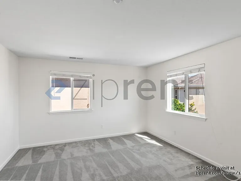 419 Malcolm Dr — Photo 25