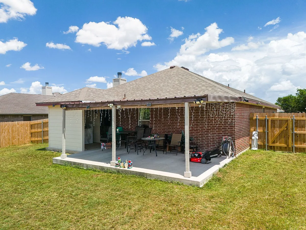 Building Photo - 3901 Kevin Shaw Dr