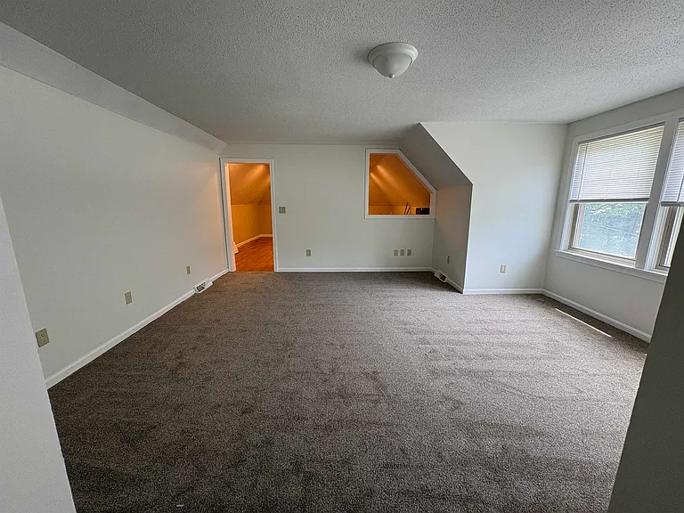 103 Durham Rd #B — Photo 8
