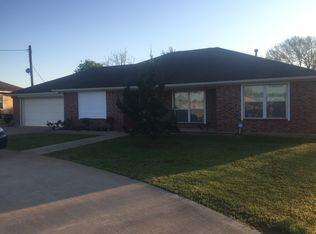 242 Cooks Ln, Franklin, TX 77856