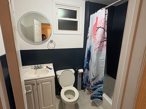 3rd image of 15 Melrose St #1