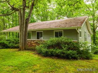 169 Dogwood Dr, Weaverville, NC 28787