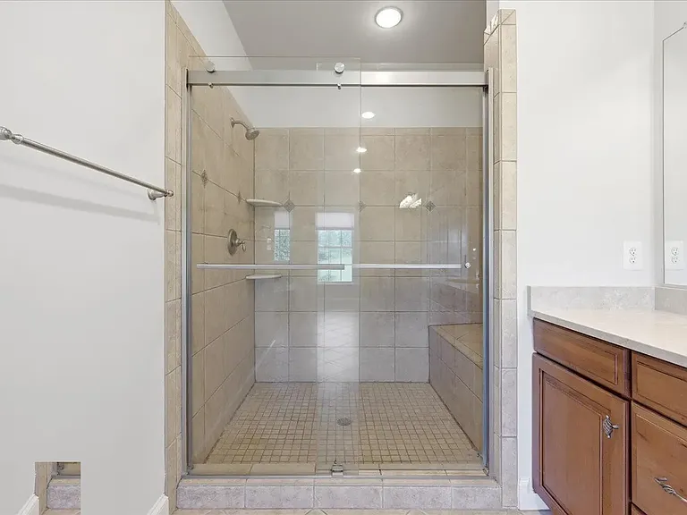 10216 Lees Mill Rd — Photo 4