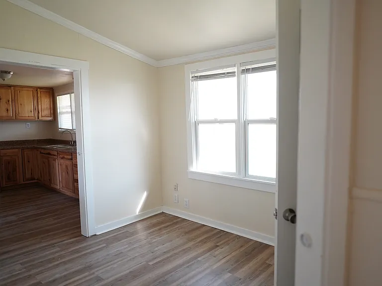 3017 Chestnut St — Photo 7