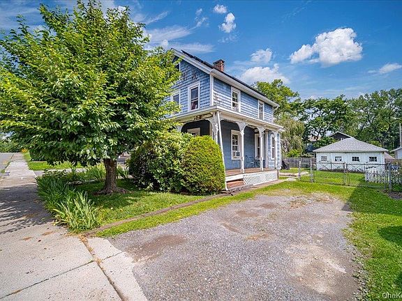 2nd image of 5 Maple Street