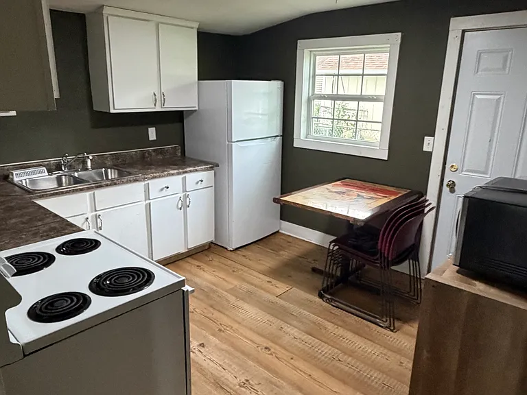 1200 N Ethyl Ave — Photo 3