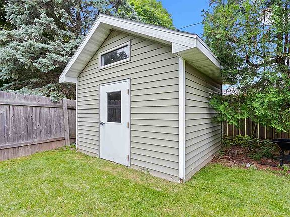 4th image of 1844 Aspen Ln