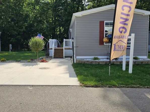 11405 4th Str NE, Magnolia, OH 44643