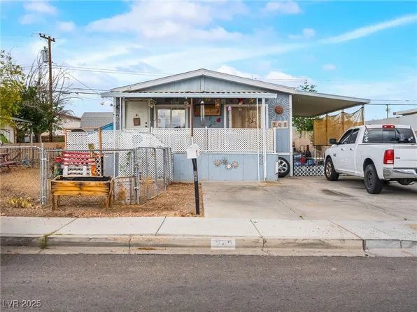 240 Navajo Dr, Henderson, NV 89015