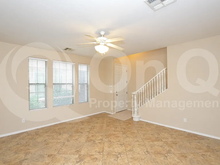 1453 S Sinova Ave — Photo 6