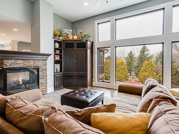 4th image of 2403 Eagle Valley Dr