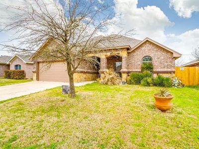 1120 Whispering Mdws, Crowley, TX, 76036