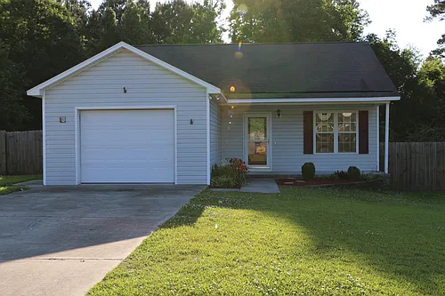 111 Luke Ct Photo 1