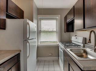 1327 Brummel St APT 3R, Evanston, IL 60202