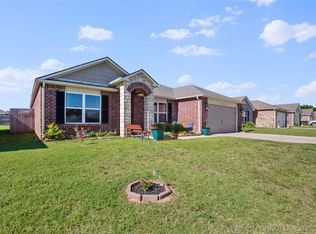 7422 E 160th St S, Bixby, OK 74008