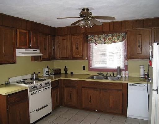 Large Eat In Kitchen