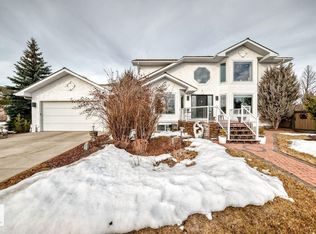 777 Butterworth Dr NW, Edmonton, AB T6R 2P6