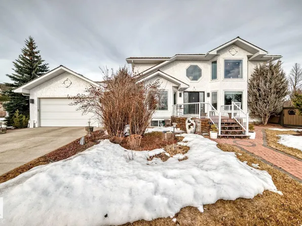 777 Butterworth Dr NW, Edmonton, AB T6R 2P6