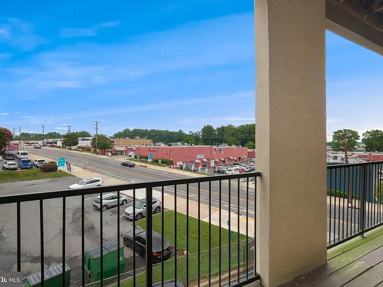 11800 Old Georgetown Rd #1305 — Photo 13