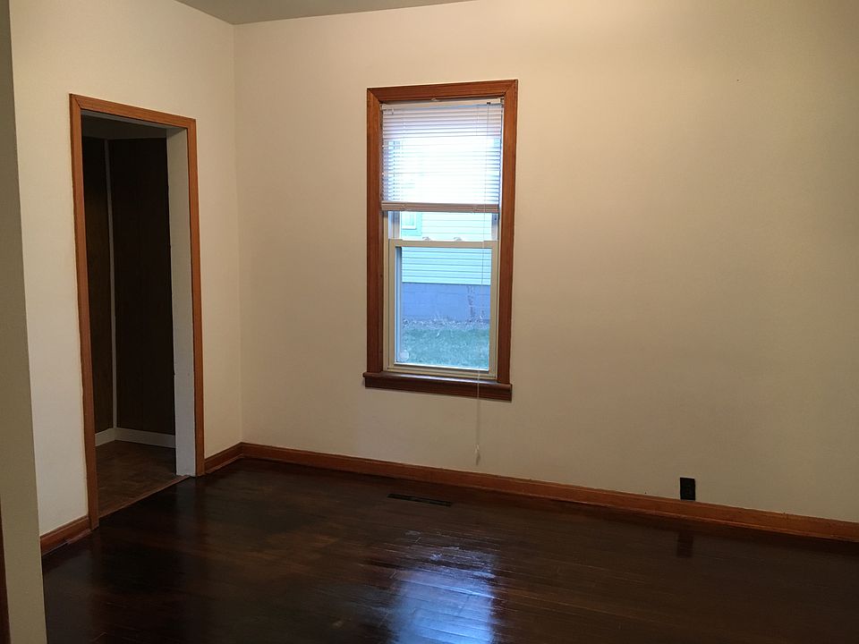 1st image of 46663 N State St
