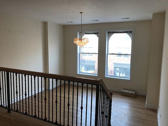4th image of 2778 N Milwaukee Ave APT 212