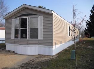 385 W Brown St, Beaverton, MI 48612