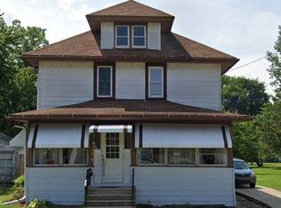 1653 Nebraska St, Oshkosh, WI 54902