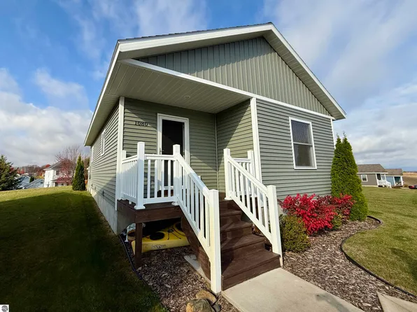 1080 Cupola Pl, Traverse City, MI 49696