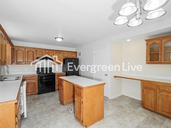 5th image of 10505 Eastern Ave