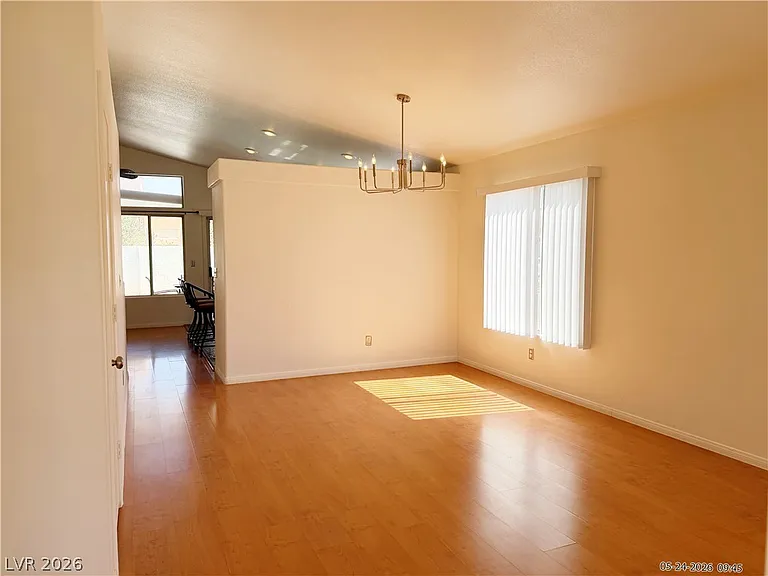 166 Windy Creek Ave — Photo 8