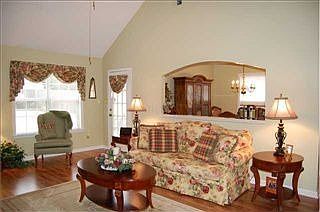2nd image of 9125 Park Crest Dr