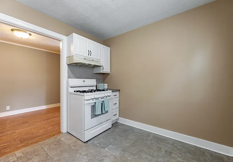 2315 Auburn St #2E — Photo 5