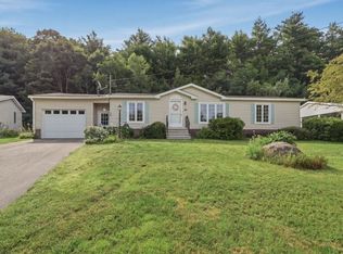 33 Bayberry Dr, Gardner, MA 01440
