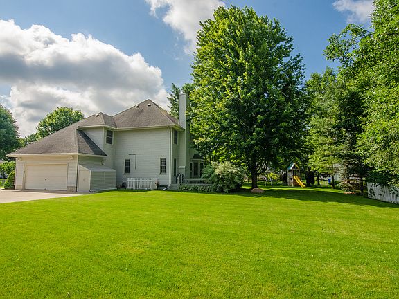 2nd image of 6005 Foxboro Ct