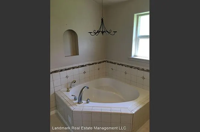 919 E McLeod Rd — Photo 20