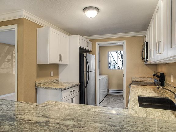 4th image of 1007 156th Ave NE Unit B210