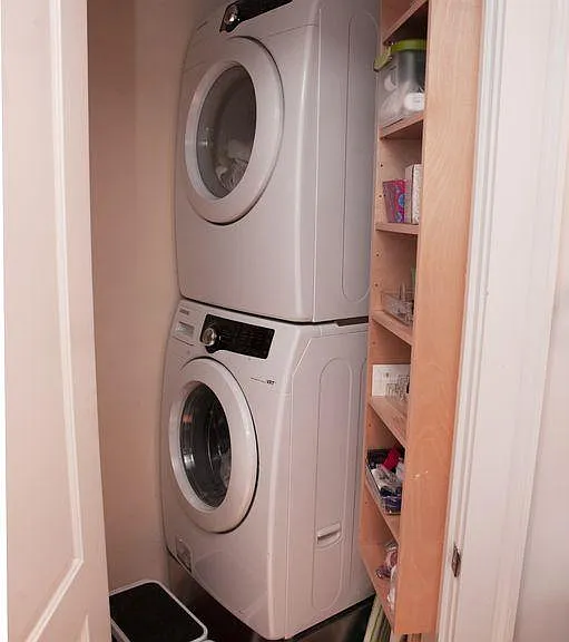 908 Juniper St NE #107 — Photo 17