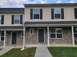 119 Park Place Cir, Womelsdorf, PA 19567